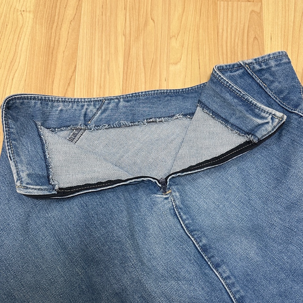 Levi’s Denim Blue Skirt - Picture 7 of 8